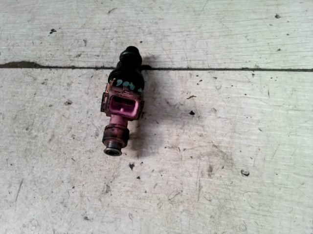 bontott PEUGEOT 406 Porlasztó (1 db)