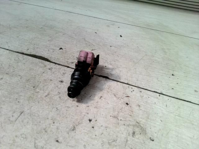 bontott PEUGEOT 406 Porlasztó (1 db)