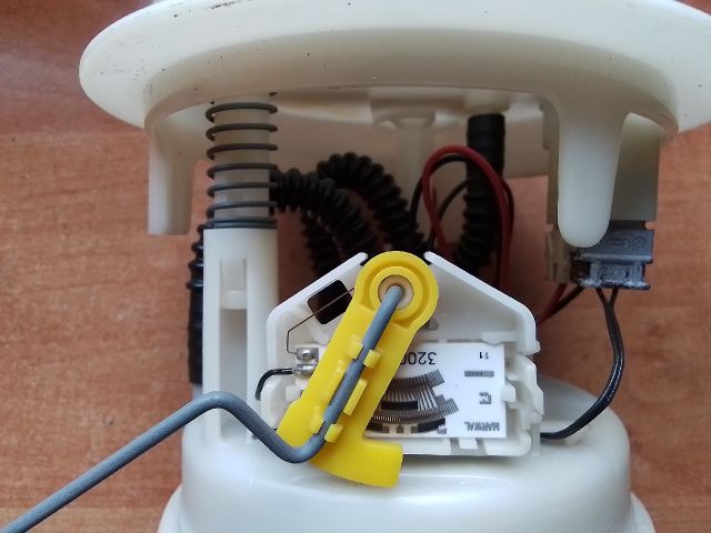 bontott PEUGEOT 406 Üzemanyag Szivattyú