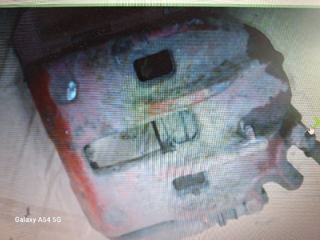 bontott PEUGEOT 406 Bal első Féknyereg Munkahengerrel