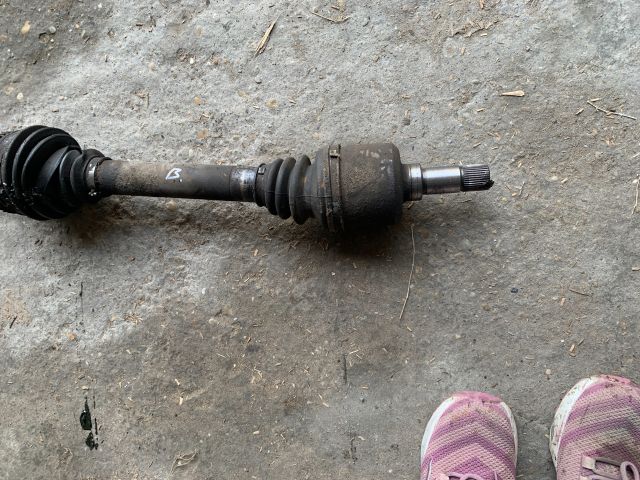 bontott PEUGEOT 406 Bal Féltengely