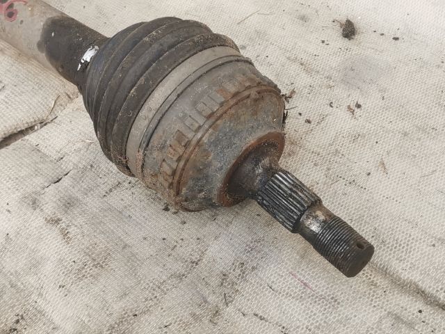 bontott PEUGEOT 406 Bal Féltengely