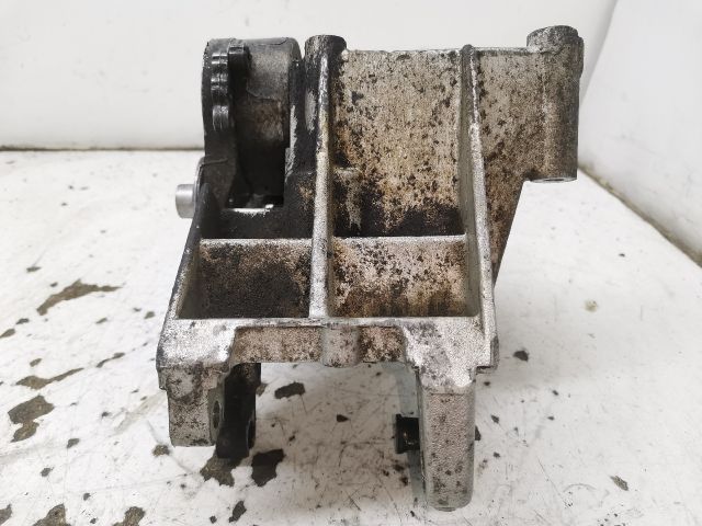 bontott PEUGEOT 406 Generátor Tartó Bak