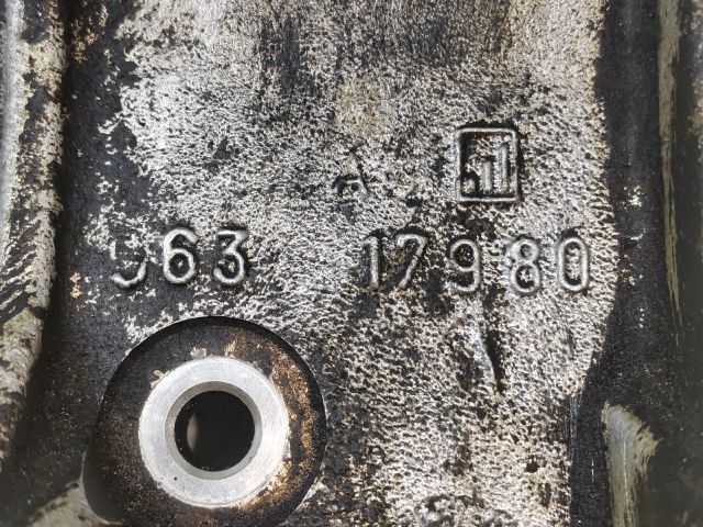 bontott PEUGEOT 406 Generátor Tartó Bak