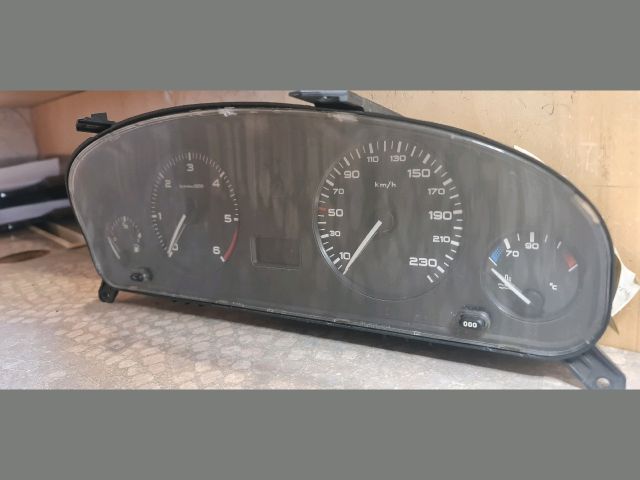 bontott PEUGEOT 406 Kilométeróra