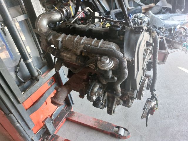 bontott PEUGEOT 406 Komplett Motor (Segédberendezésekkel)