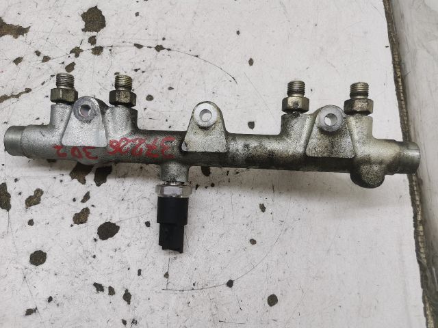 bontott PEUGEOT 406 Közösnyomócső