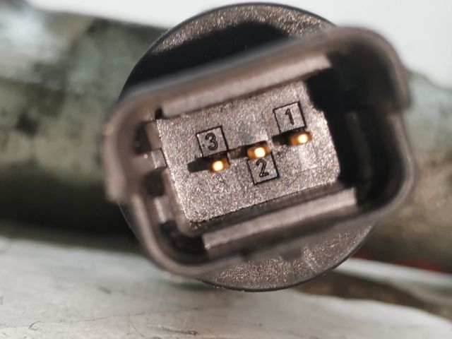 bontott PEUGEOT 406 Közösnyomócső