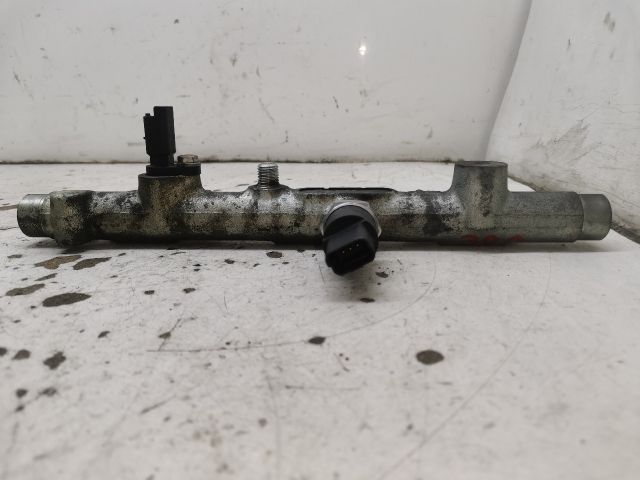 bontott PEUGEOT 406 Közösnyomócső