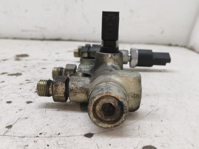 bontott PEUGEOT 406 Közösnyomócső