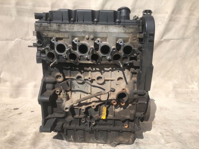 bontott PEUGEOT 406 Motor (Fűzött blokk hengerfejjel)