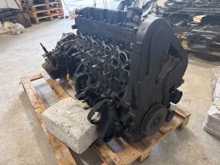 bontott PEUGEOT 406 Motor (Fűzött blokk hengerfejjel)