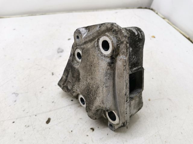 bontott PEUGEOT 406 Motor Tartó Bak (Fém)