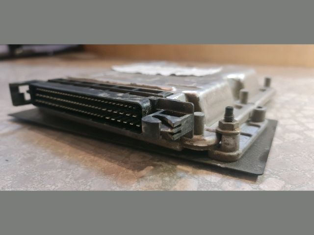 bontott PEUGEOT 406 Motorvezérlő