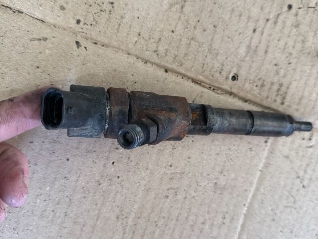 bontott PEUGEOT 406 Porlasztó (1 db)