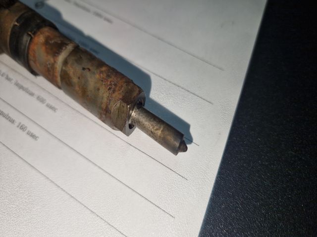 bontott PEUGEOT 406 Porlasztó (1 db)