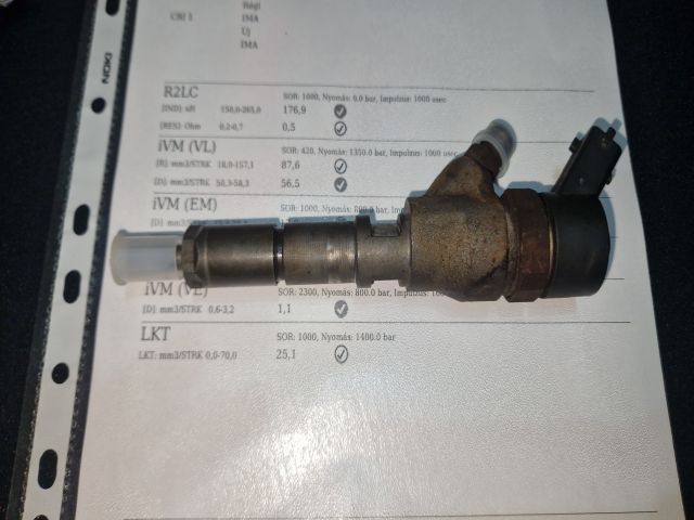 bontott PEUGEOT 406 Porlasztó (1 db)