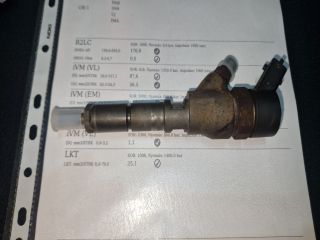 bontott PEUGEOT 406 Porlasztó (1 db)