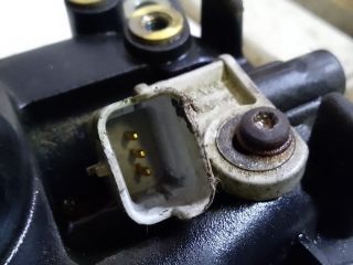 bontott PEUGEOT 406 Szelepfedél