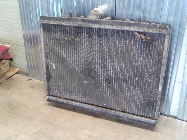 bontott PEUGEOT 406 Vízhűtő Radiátor (Nem klímás)