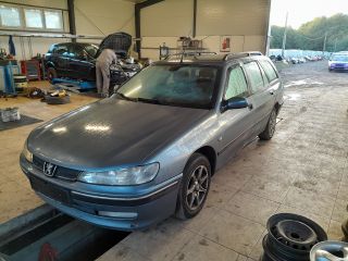 bontott PEUGEOT 406 Vízhűtő Radiátor (Nem klímás)