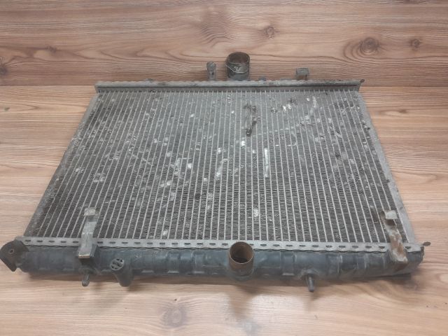 bontott PEUGEOT 406 Vízhűtő Radiátor (Nem klímás)