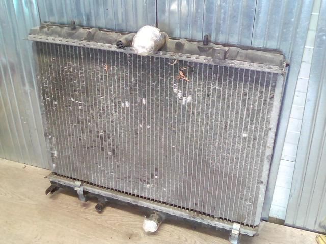 bontott PEUGEOT 406 Vízhűtő Radiátor (Nem klímás)