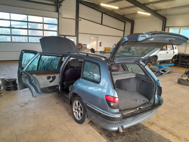 bontott PEUGEOT 406 Vízhűtő Radiátor (Nem klímás)