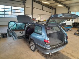 bontott PEUGEOT 406 Vízhűtő Radiátor (Nem klímás)