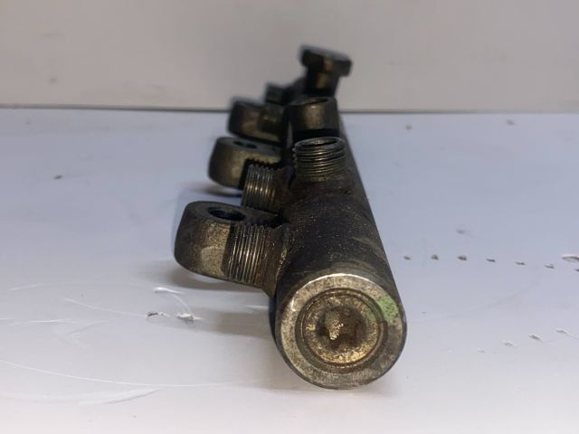 bontott PEUGEOT 406 Közösnyomócső