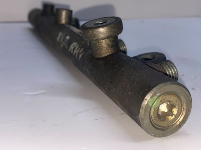 bontott PEUGEOT 406 Közösnyomócső