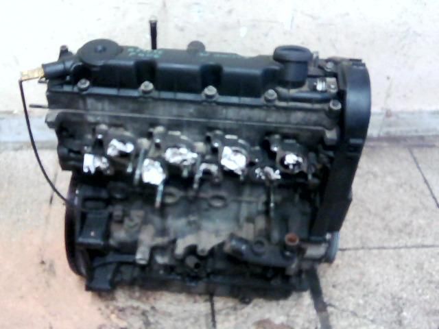 bontott PEUGEOT 406 Motor (Fűzött blokk hengerfejjel)