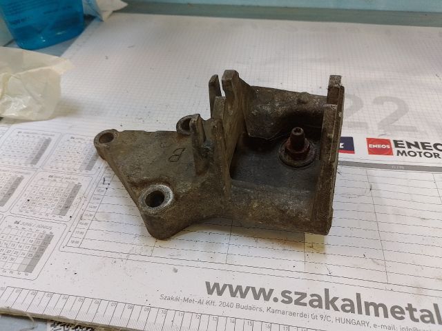 bontott PEUGEOT 406 Motor Tartó Bak (Fém)