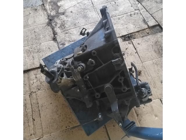 bontott PEUGEOT 406 Váltó (Mechanikus)