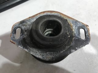 bontott PEUGEOT 406 Motor Tartó Bak (Fém)