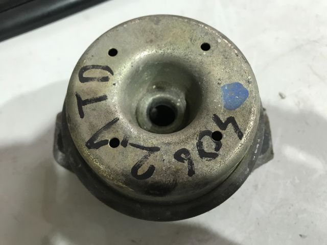 bontott PEUGEOT 406 Motor Tartó Bak (Fém)