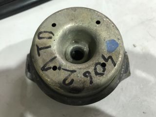 bontott PEUGEOT 406 Motor Tartó Bak (Fém)