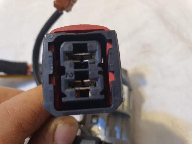 bontott PEUGEOT 406 Gyújtáskapcsoló Házzal