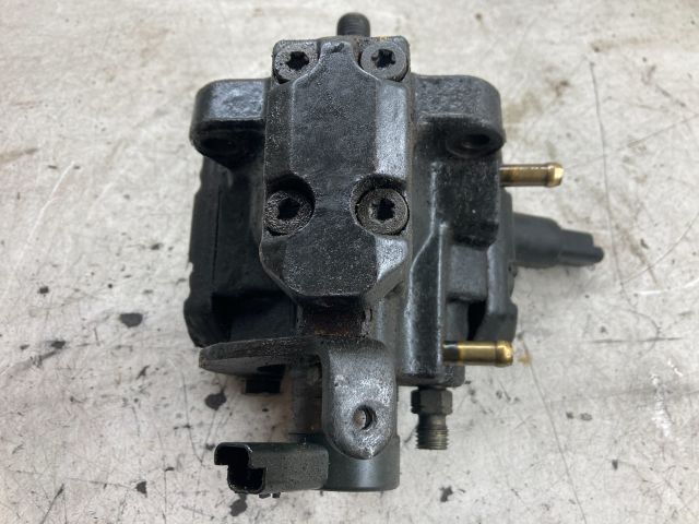 bontott PEUGEOT 406 Nagynyomású Szivattyú