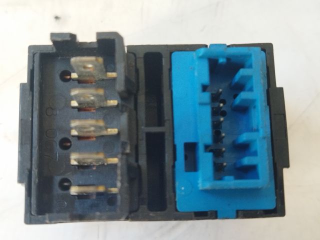 bontott PEUGEOT 406 Ablakemelő Kapcsoló Szett