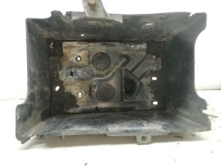 bontott PEUGEOT 406 Akkumulátor Tartó