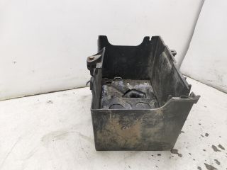 bontott PEUGEOT 406 Akkumulátor Tartó