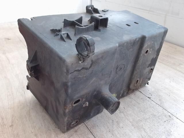 bontott PEUGEOT 406 Akkumulátor Tartó