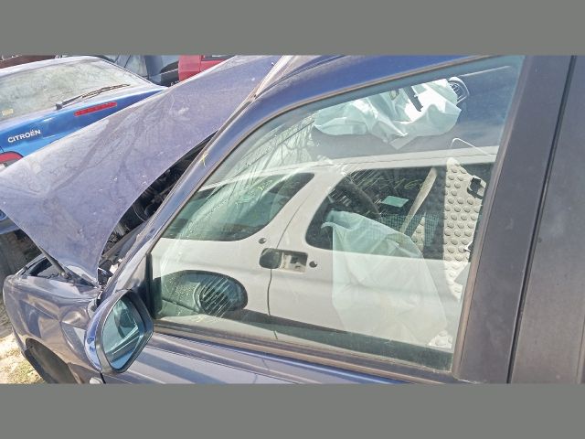 bontott PEUGEOT 406 Bal első Ablak
