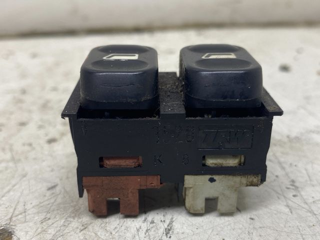 bontott PEUGEOT 406 Bal első Ablakemelő Kapcsoló