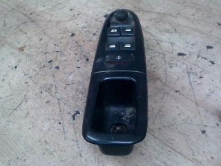 bontott PEUGEOT 406 Bal első Ablakemelő Kapcsoló