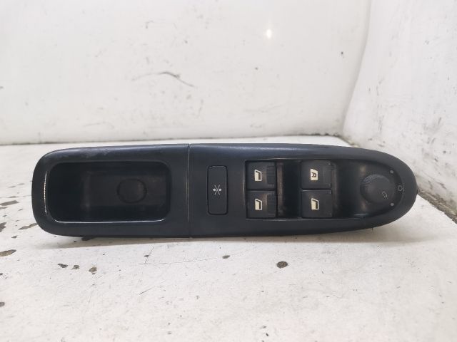 bontott PEUGEOT 406 Bal első Ablakemelő Kapcsoló