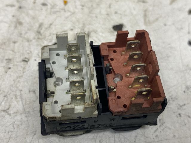 bontott PEUGEOT 406 Bal első Ablakemelő Kapcsoló