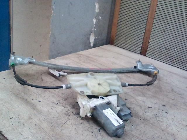 bontott PEUGEOT 406 Bal első Ablakemelő Szerkezet (Elektromos)
