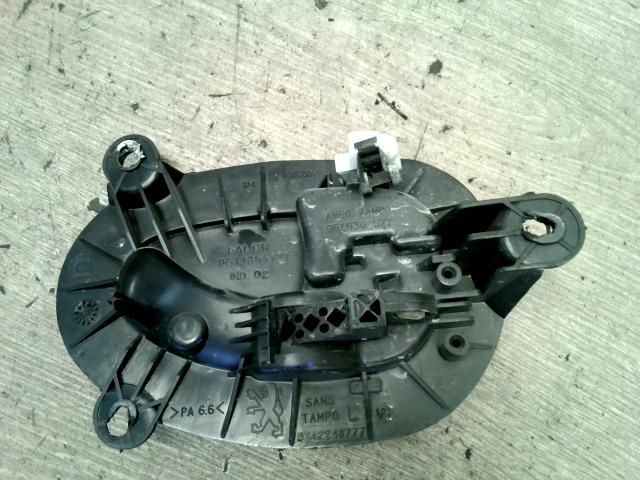 bontott PEUGEOT 406 Bal első Belső Kilincs